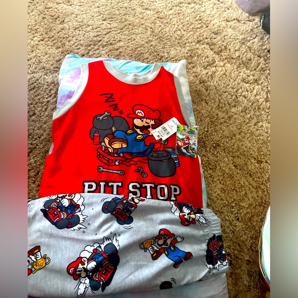 Pjs or short set .